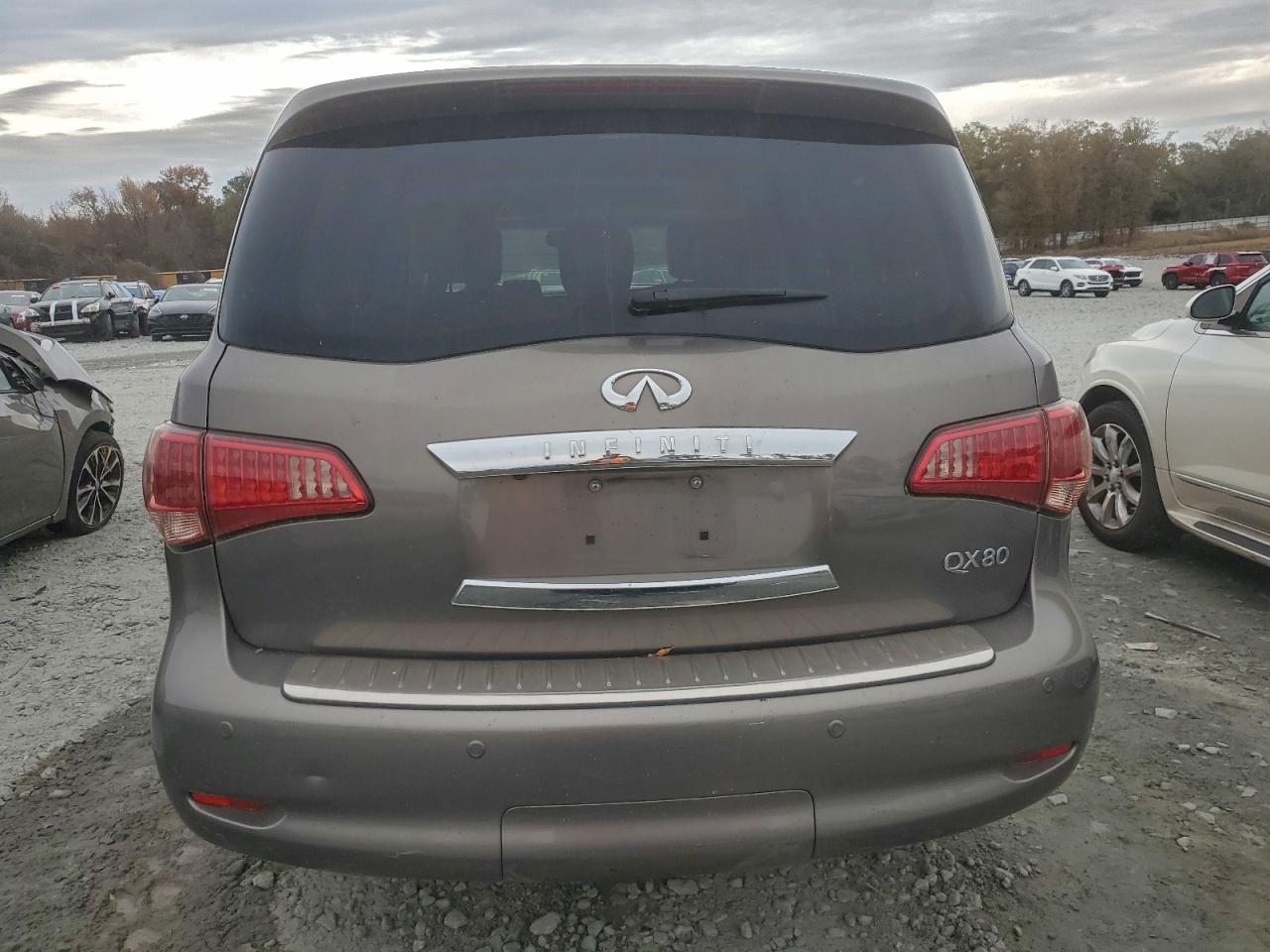 INFINITI QX80