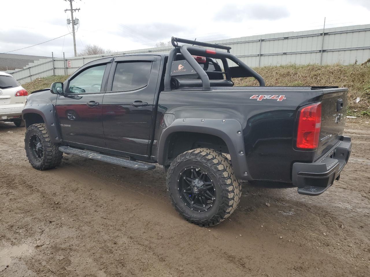 CHEVROLET COLORADO