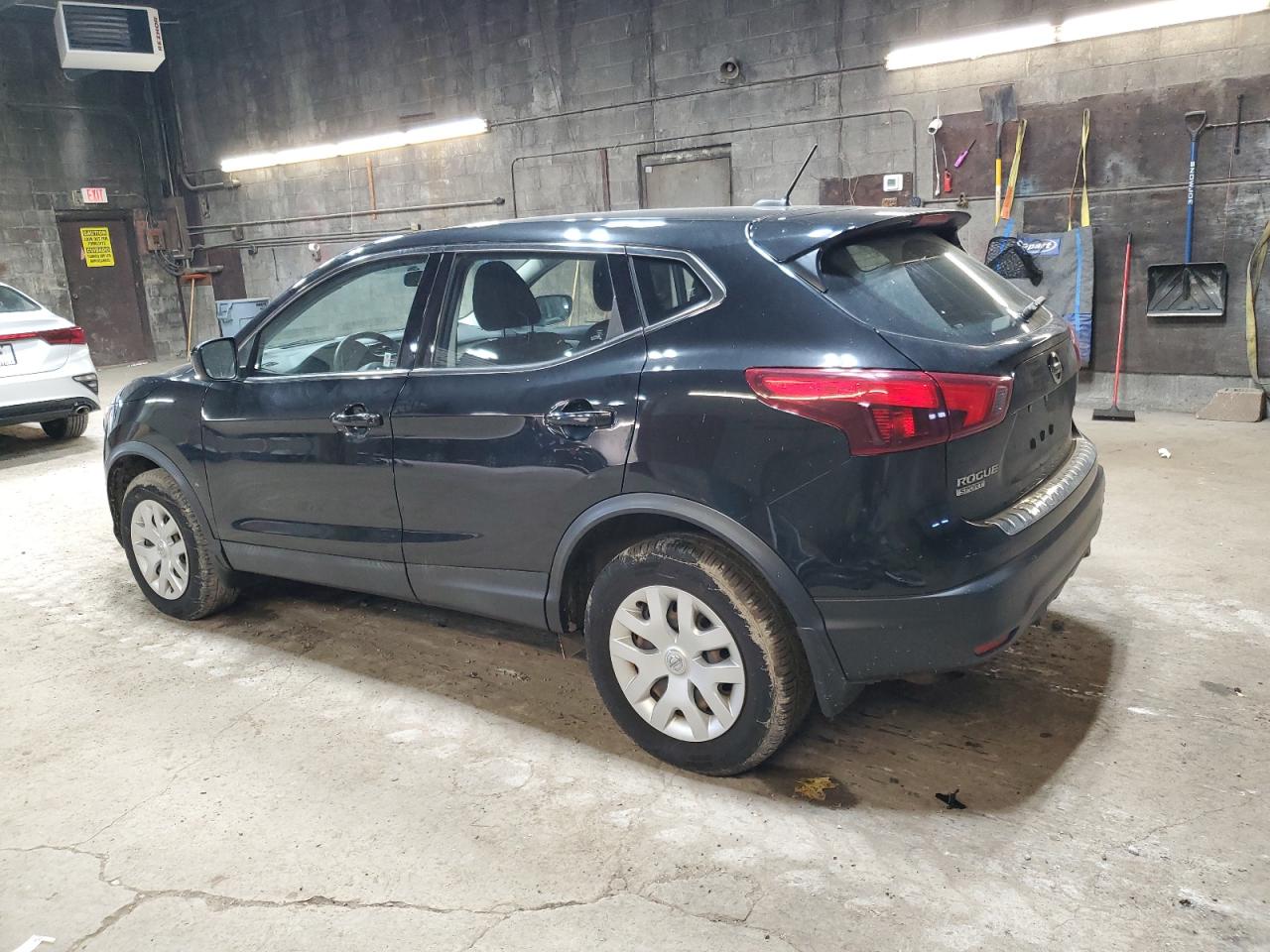 NISSAN ROGUE SPORT S