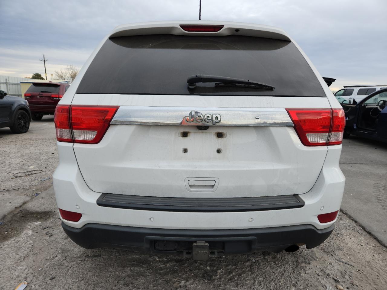 JEEP GRAND CHEROKEE LAREDO