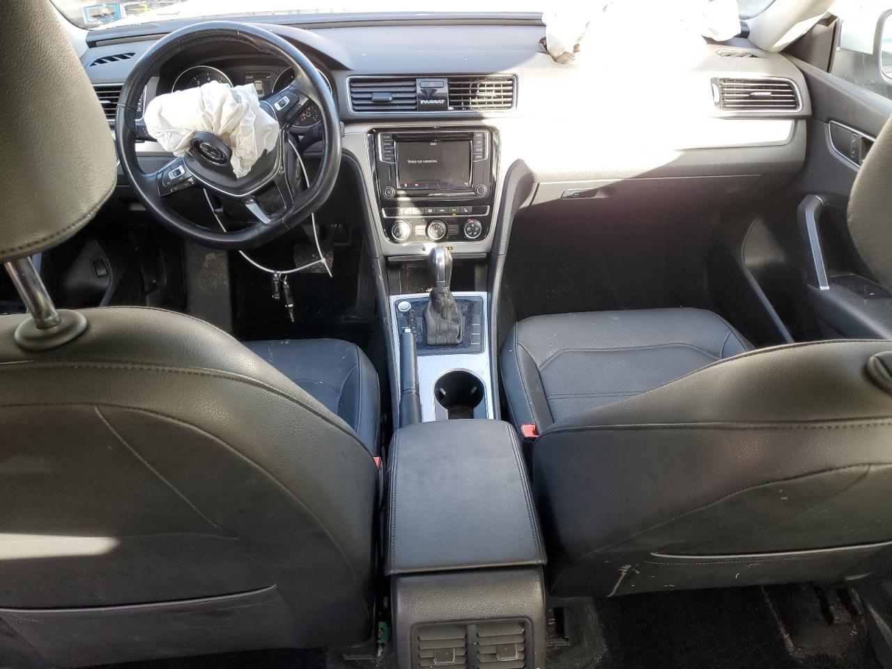 VOLKSWAGEN PASSAT WOLFSBURG