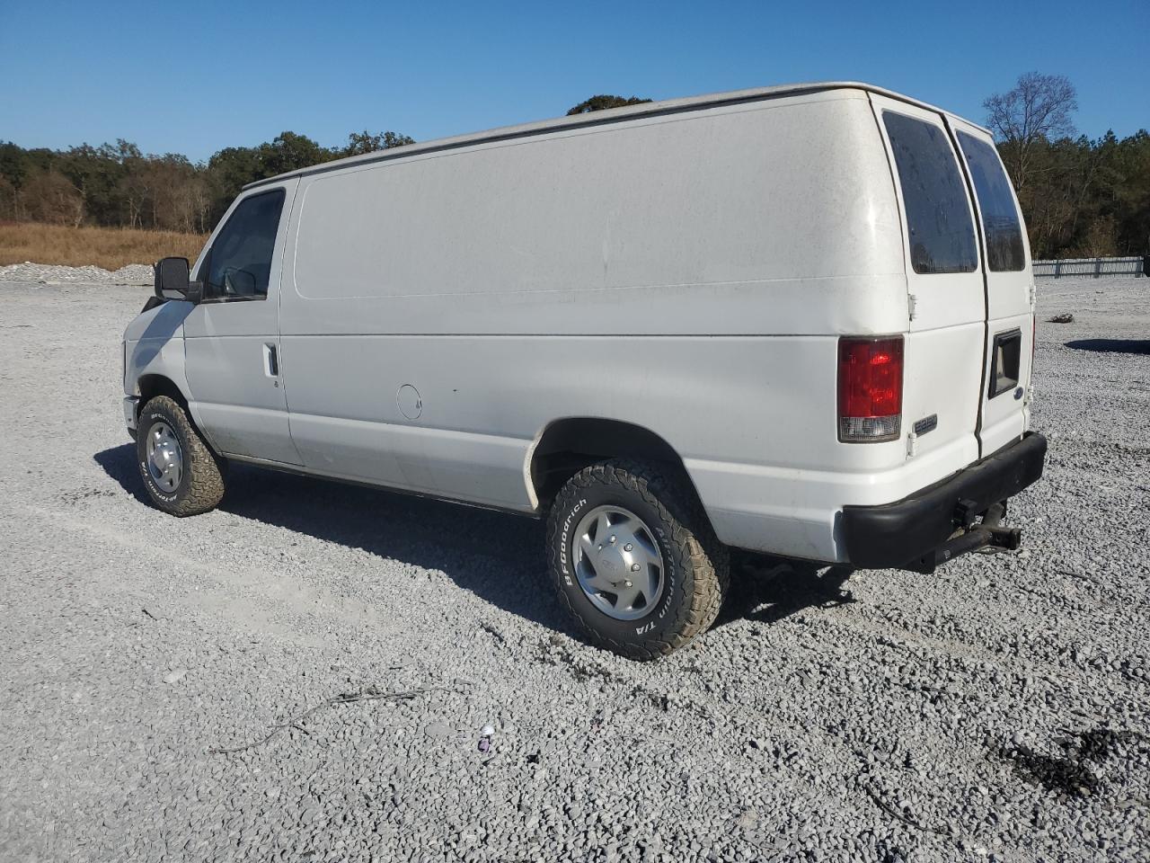 FORD ECONOLINE E250 VAN