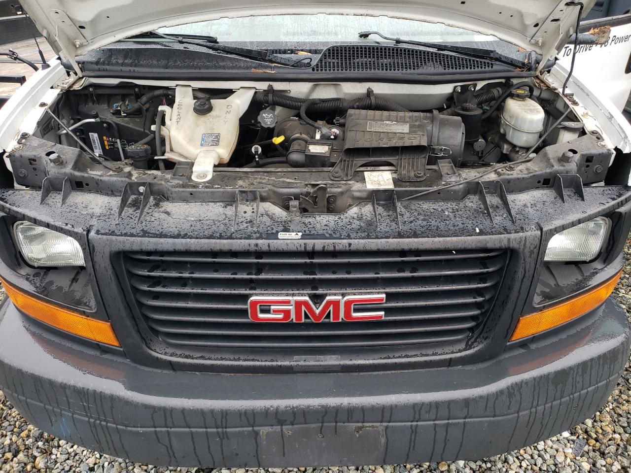 GMC SAVANA CUTAWAY G3500