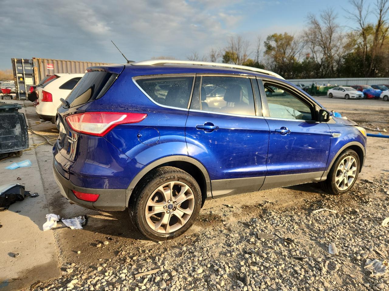 FORD ESCAPE TITANIUM