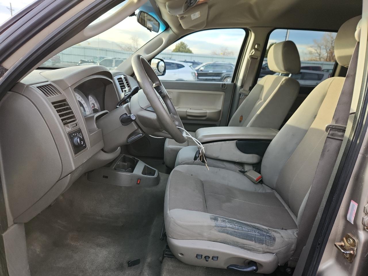 Lot #3286928233 2005 DODGE DAKOTA QUA