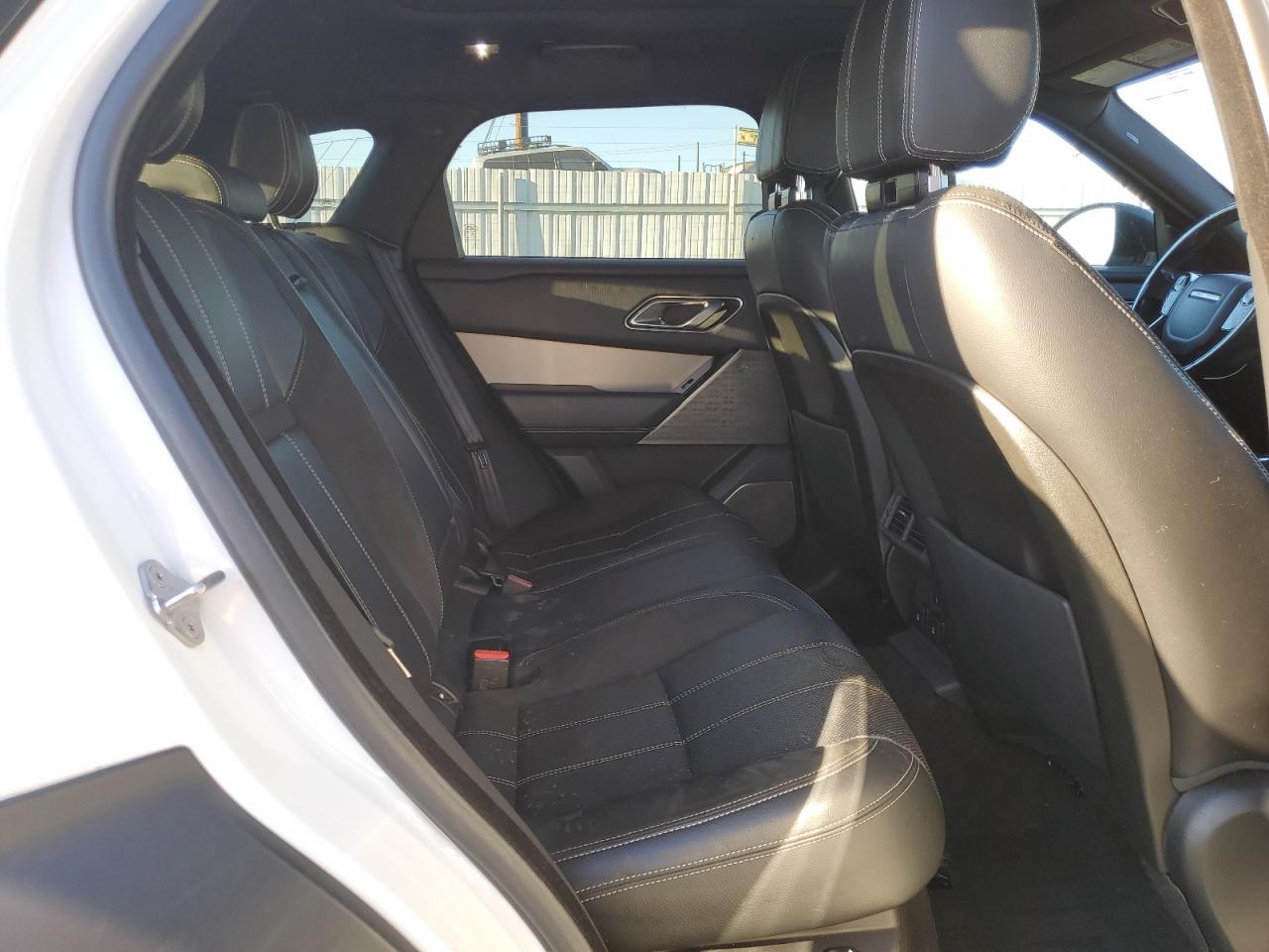 LAND ROVER RANGE ROVER R-DYNAMIC SE