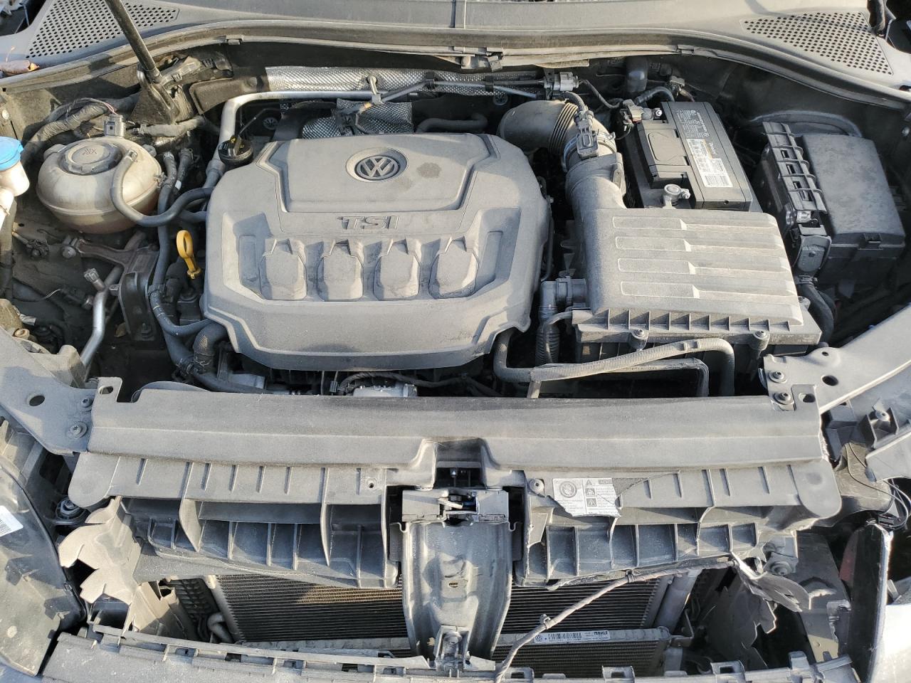 VOLKSWAGEN TIGUAN SE