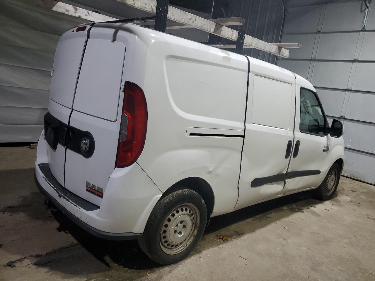 RAM PROMASTER SLT