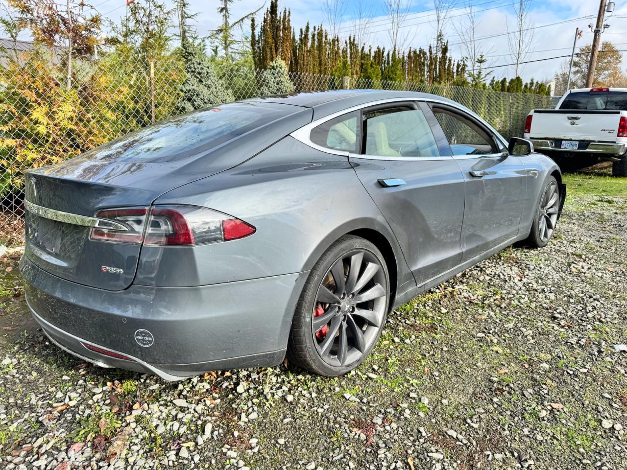 TESLA MODEL S