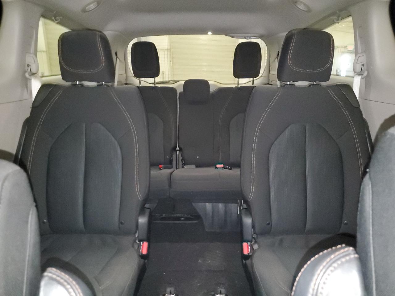 CHRYSLER PACIFICA TOURING