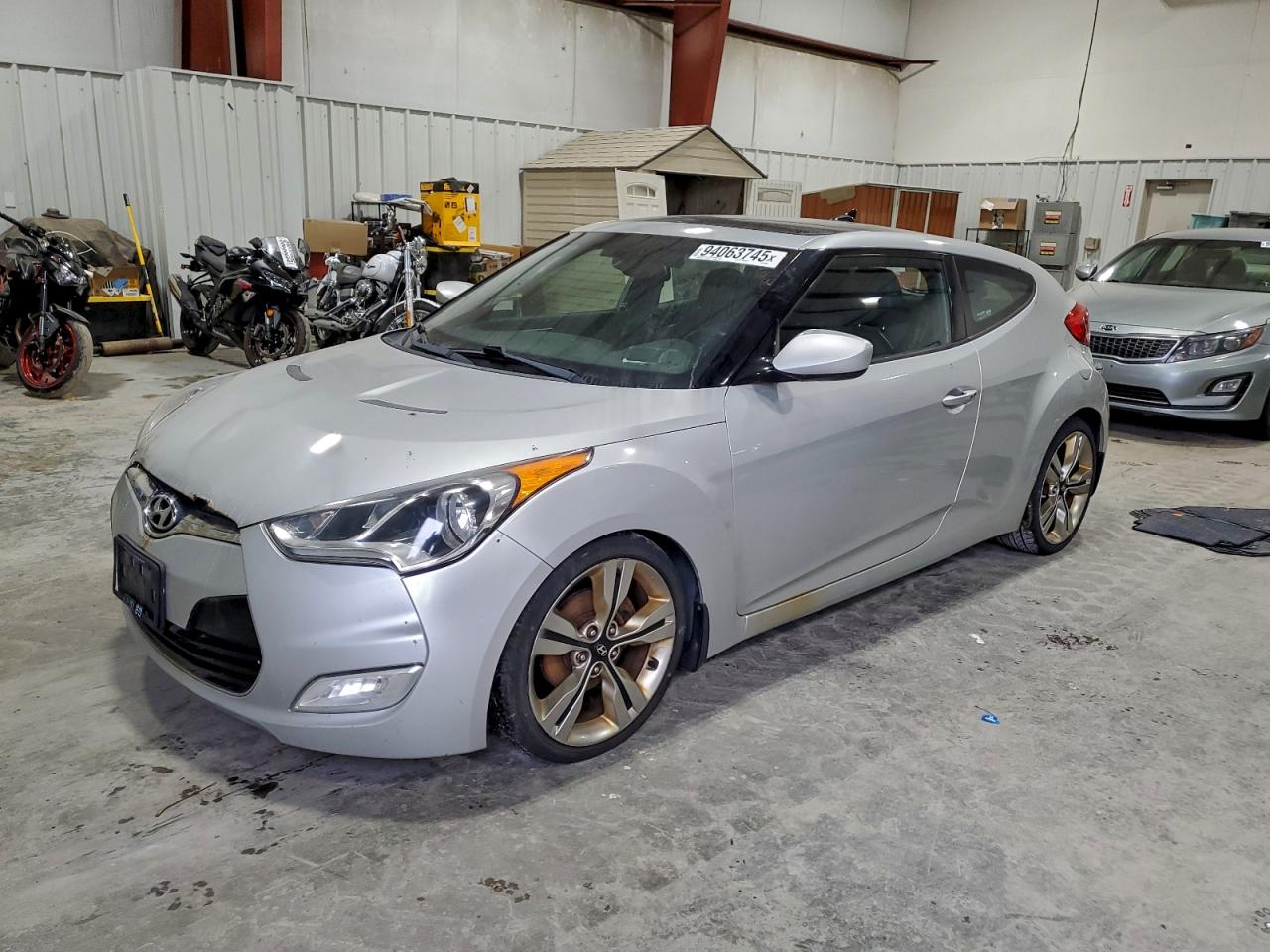 HYUNDAI VELOSTER
