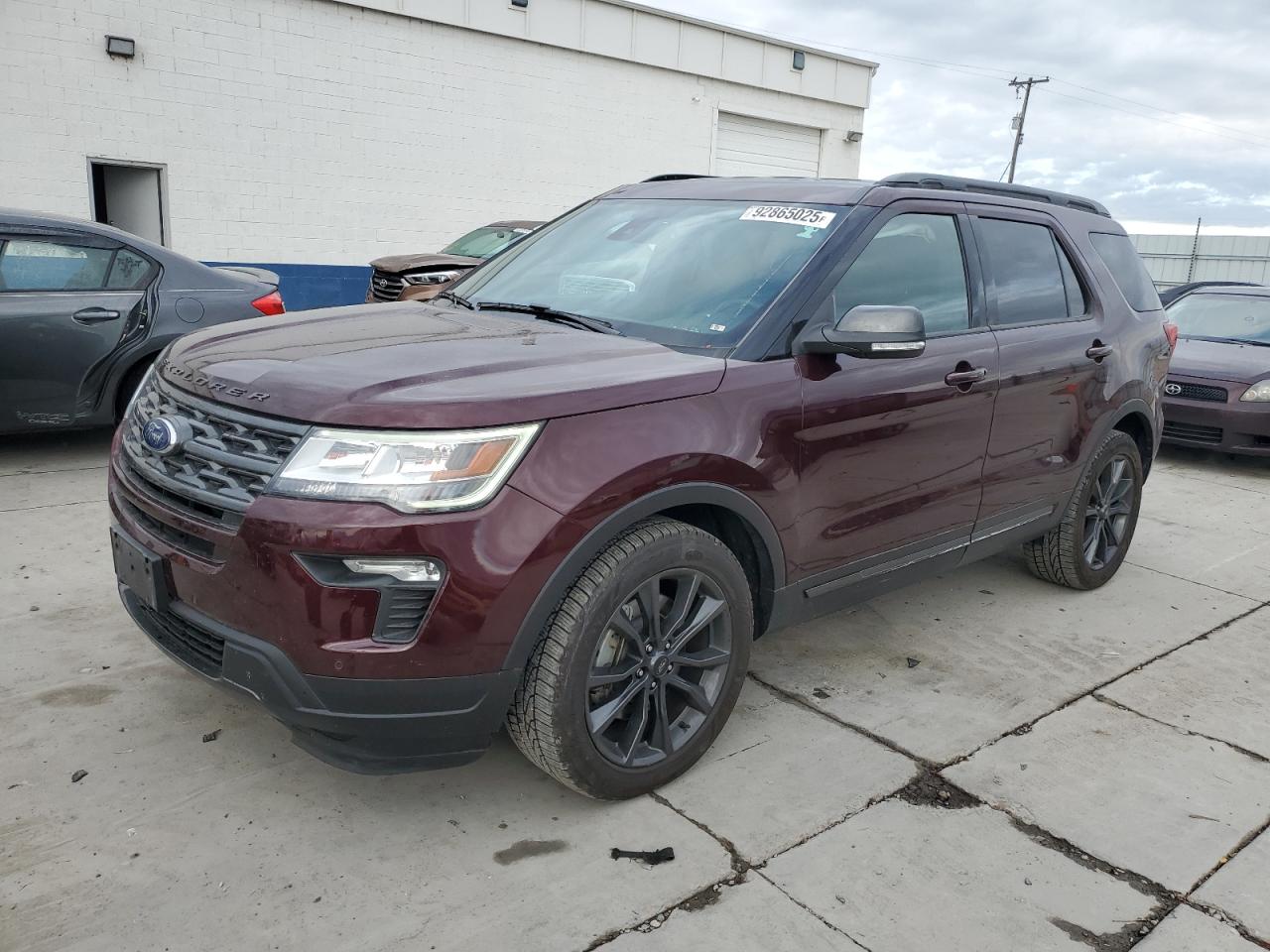 FORD EXPLORER XLT