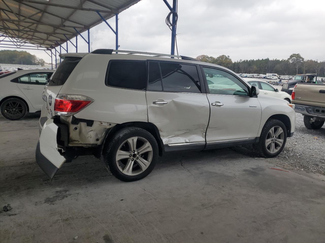 TOYOTA HIGHLANDER LIMITED