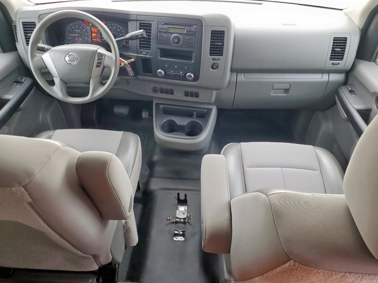 NISSAN NV3500 3500 S