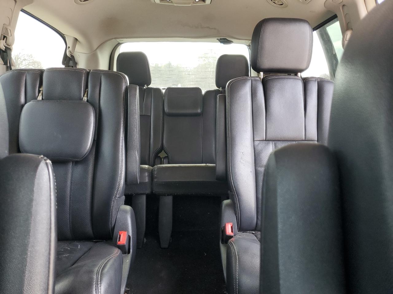 CHRYSLER TOWN & COUNTRY TOURING