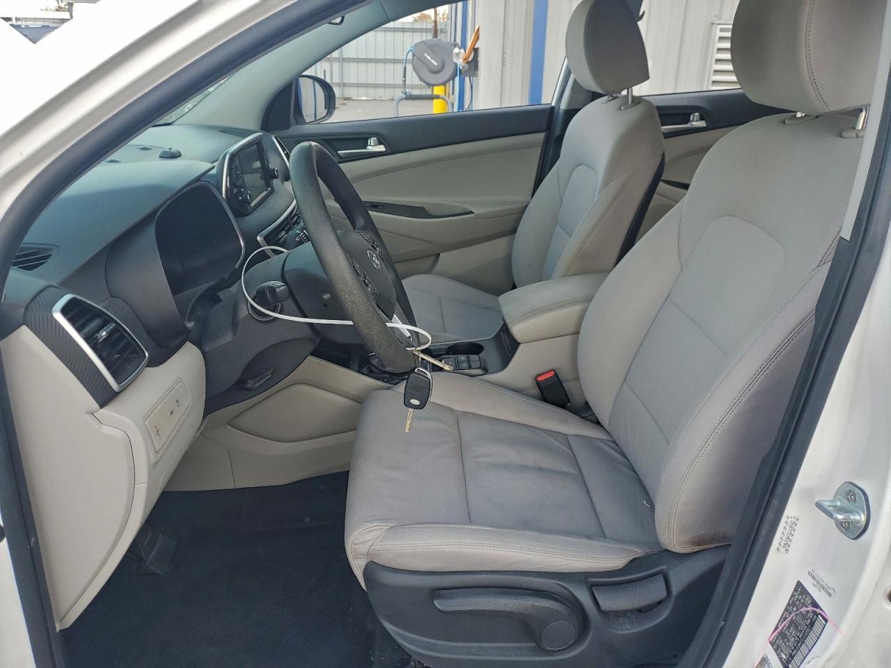 Lot #3305325305 2020 HYUNDAI TUCSON SE