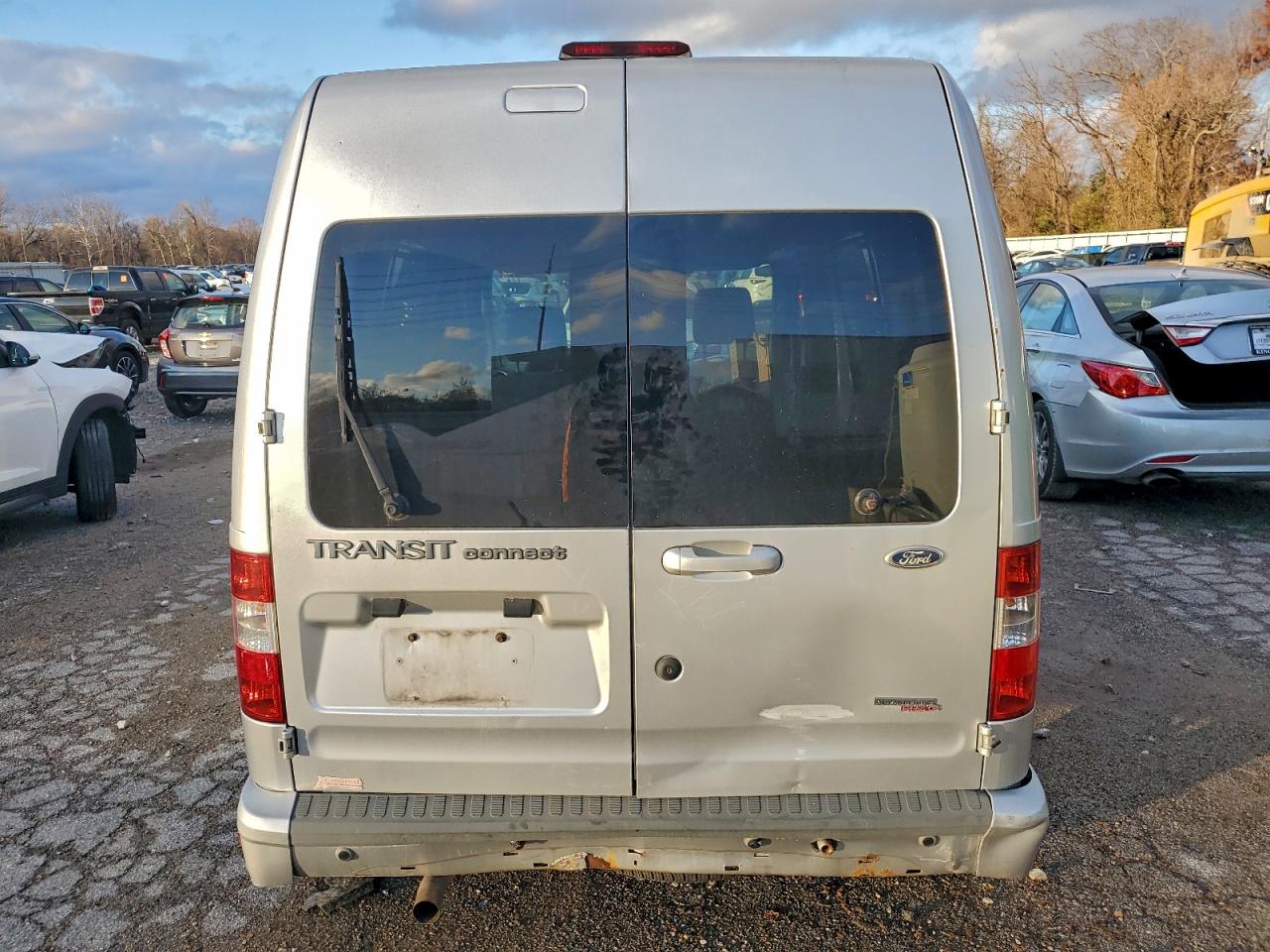 FORD TRANSIT CONNECT XLT PREMIUM