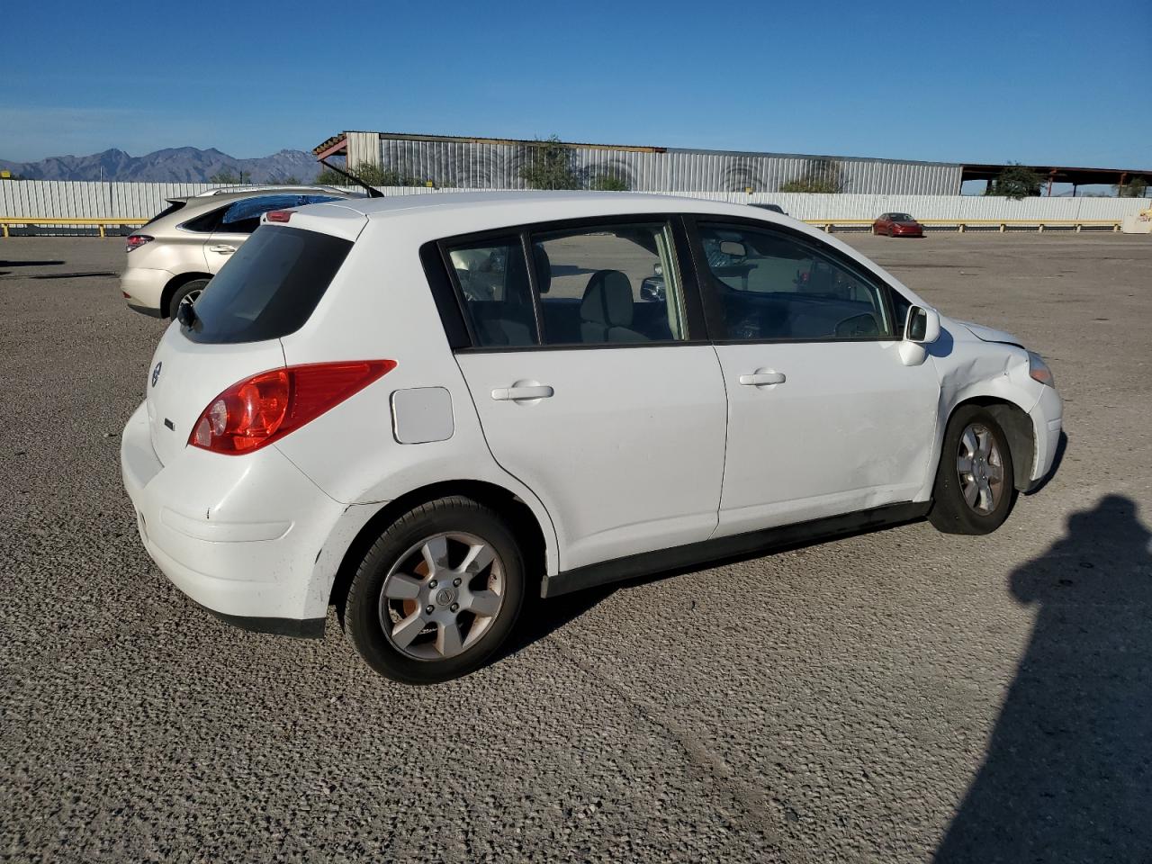 NISSAN VERSA S