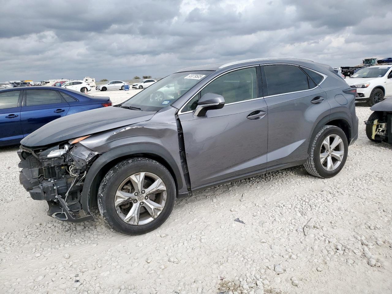 LEXUS NX 200T BASE