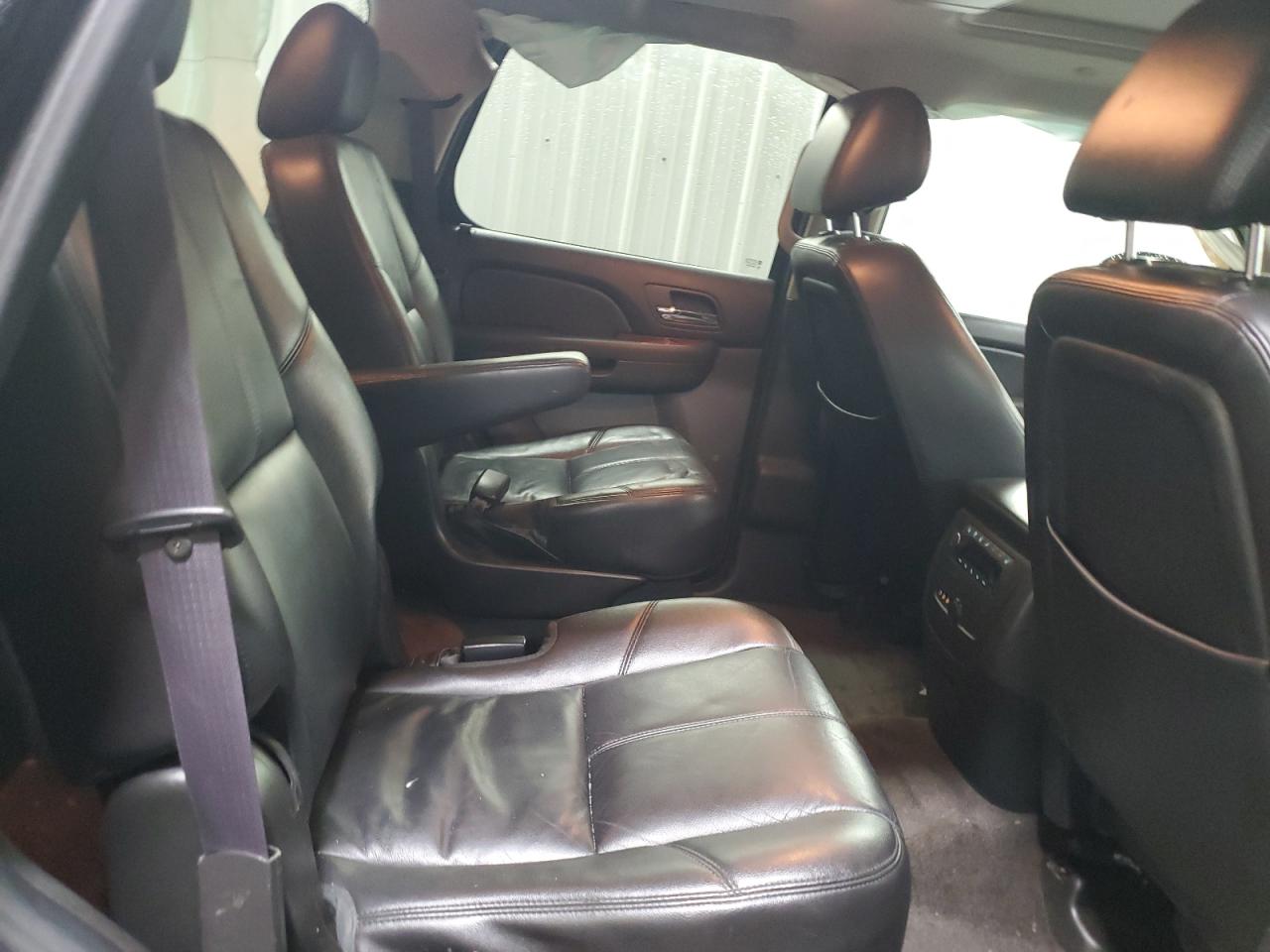 CHEVROLET TAHOE K1500 LT