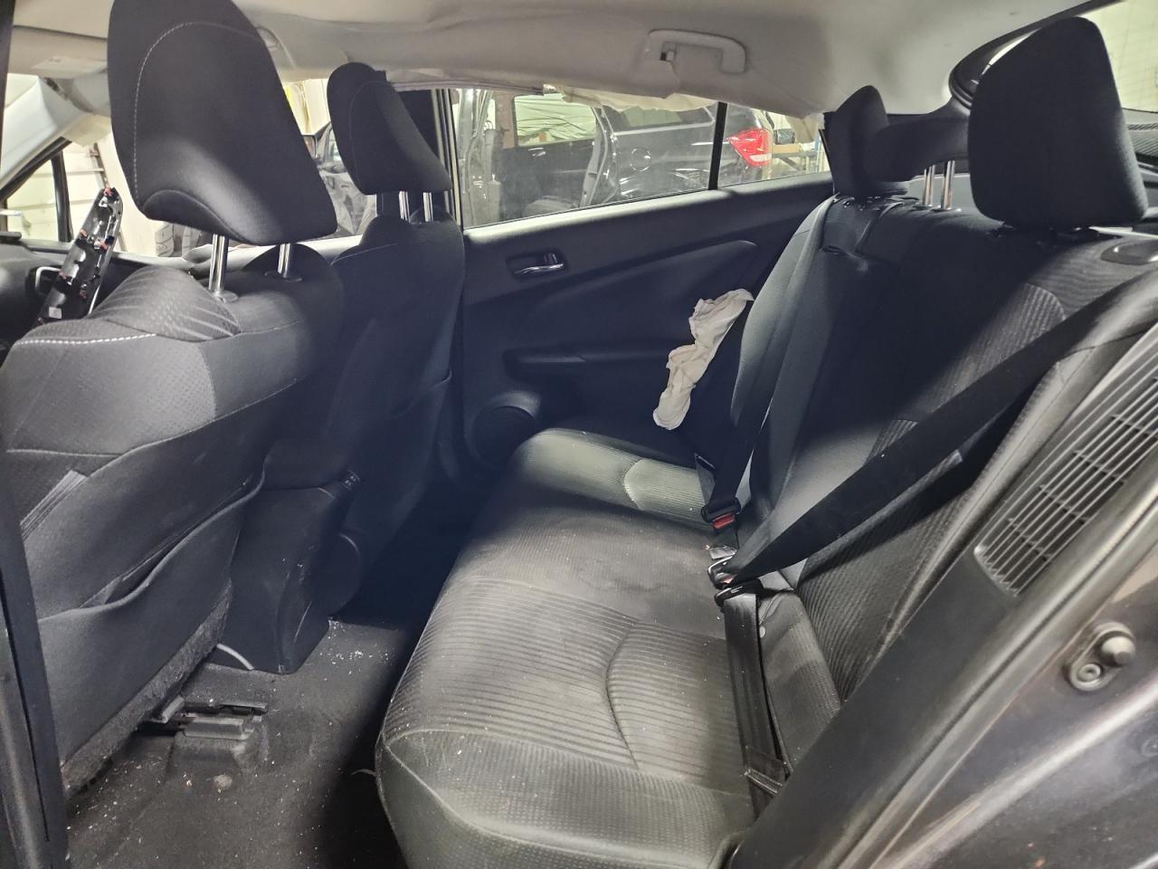 TOYOTA PRIUS PRIME LE