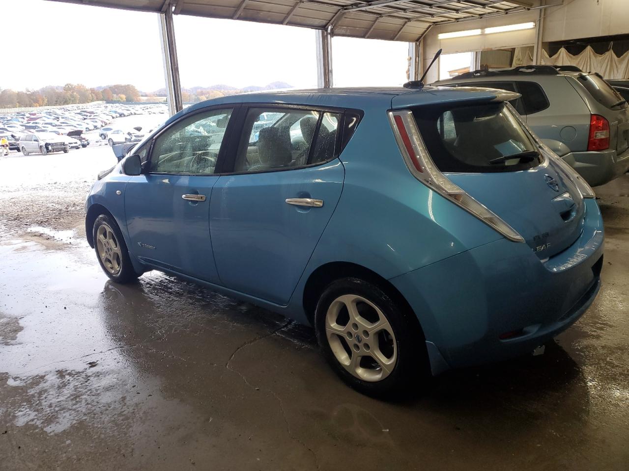 NISSAN LEAF SV