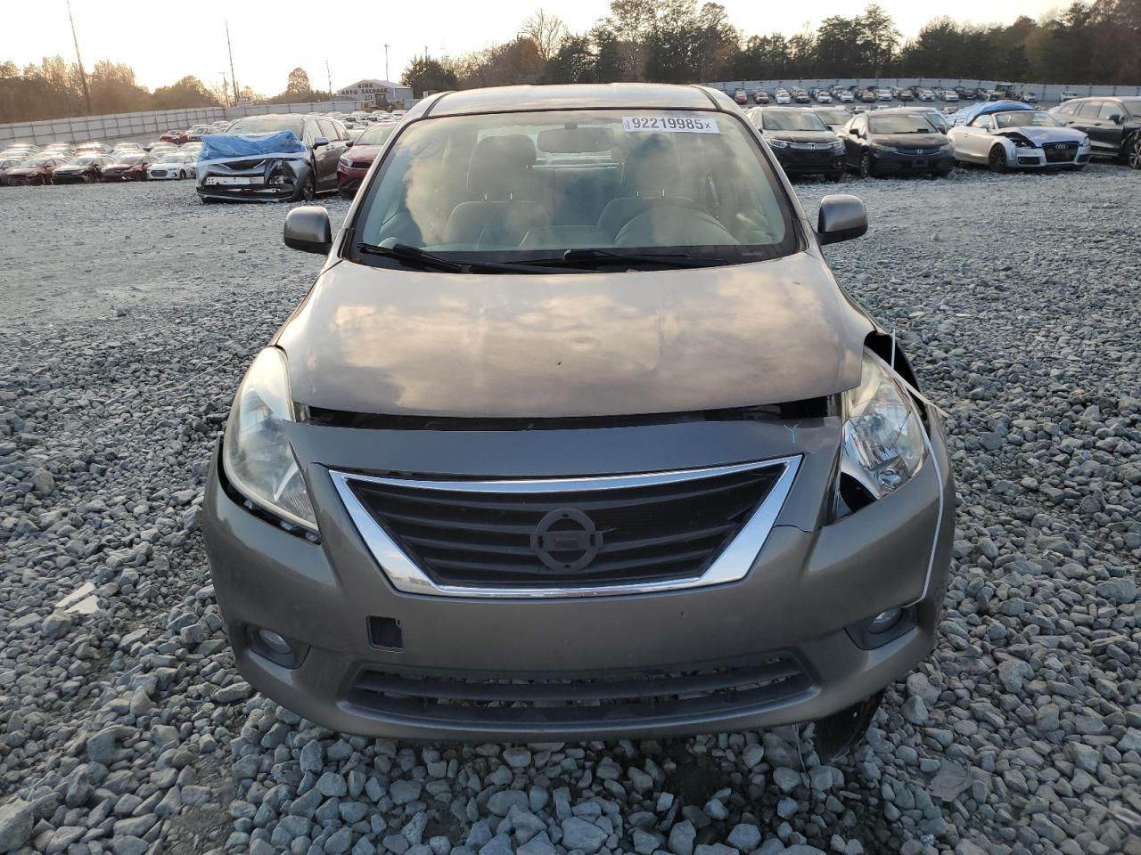 NISSAN VERSA S