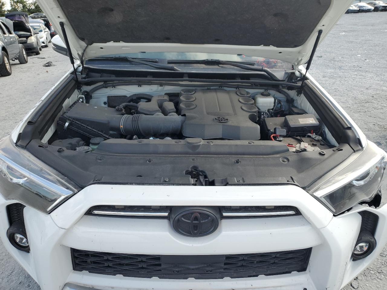 TOYOTA 4RUNNER SE