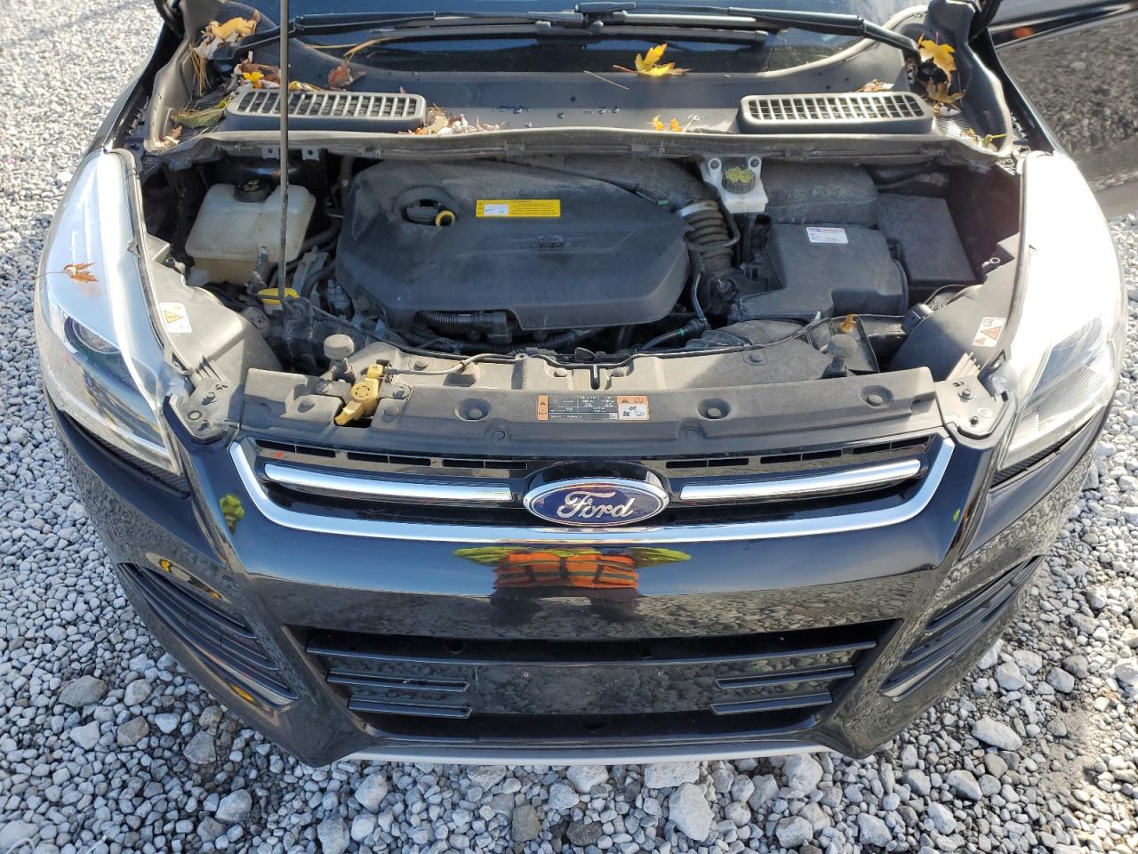 FORD ESCAPE TITANIUM