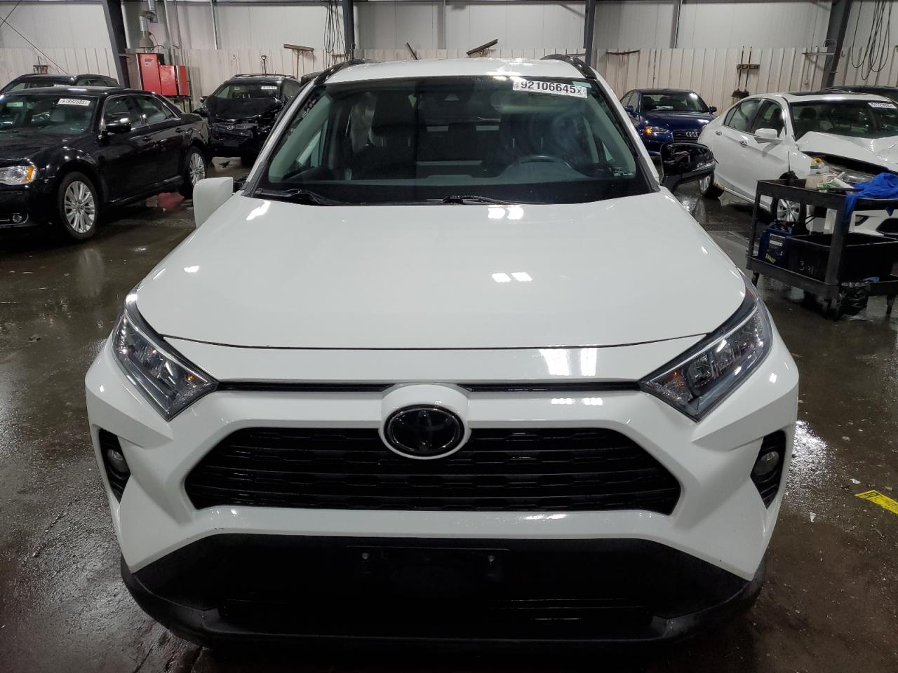 TOYOTA RAV4 XLE