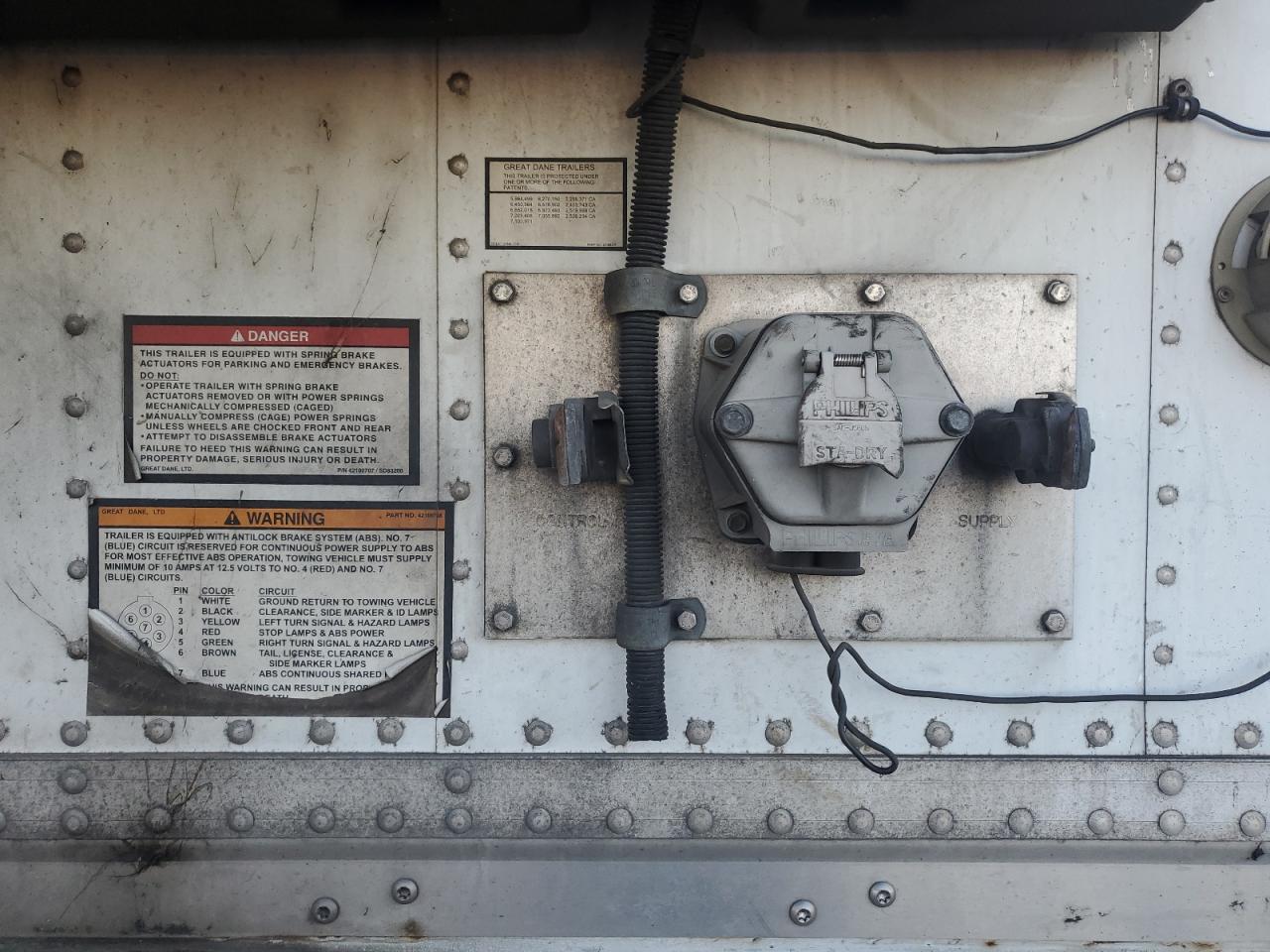 Lot #3284116538 2015 GREA REEFER VAN