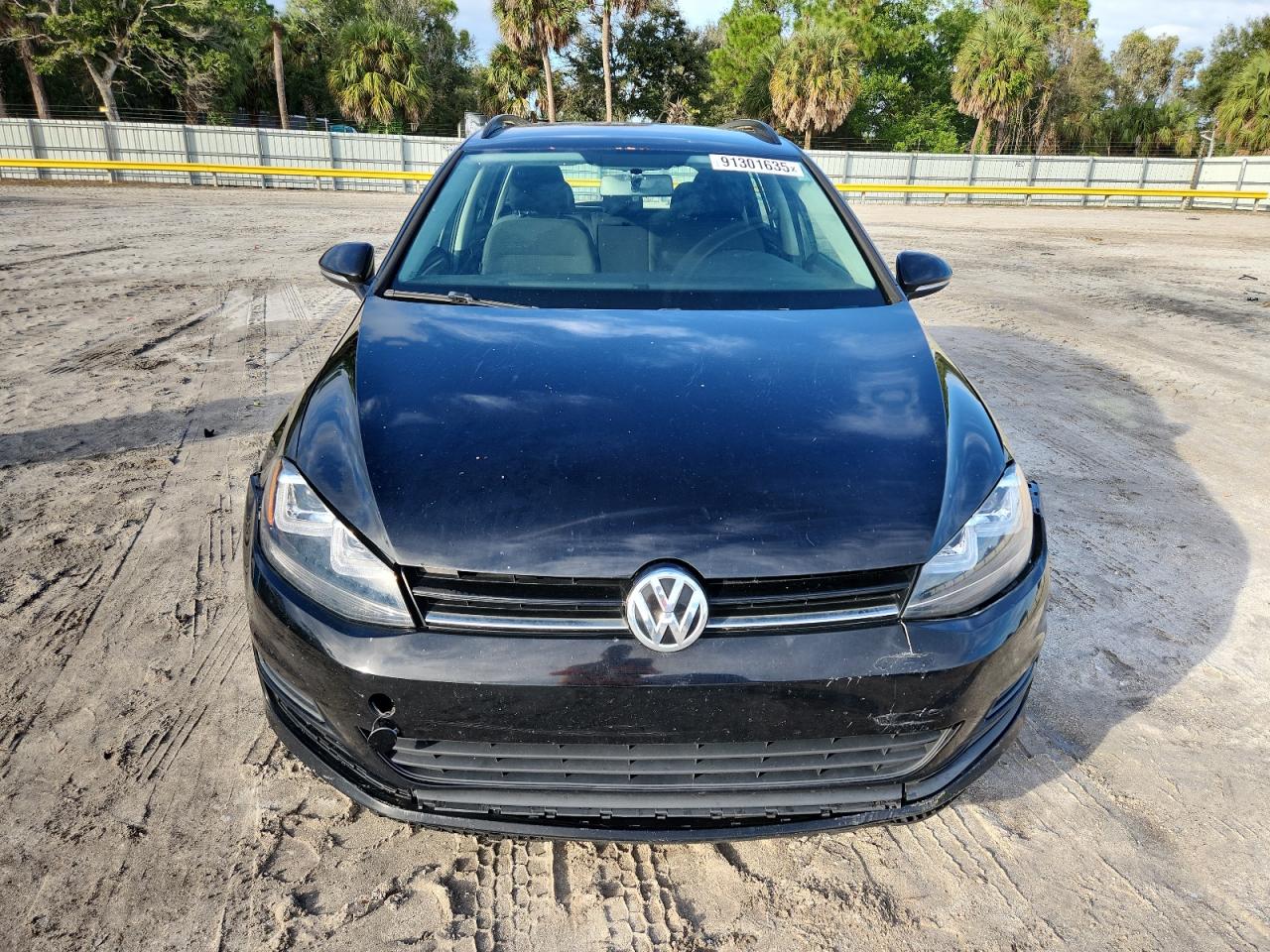 VOLKSWAGEN GOLF SPORTSVAN S