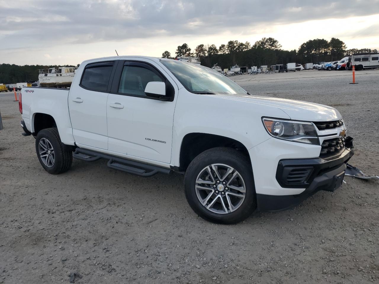 CHEVROLET COLORADO