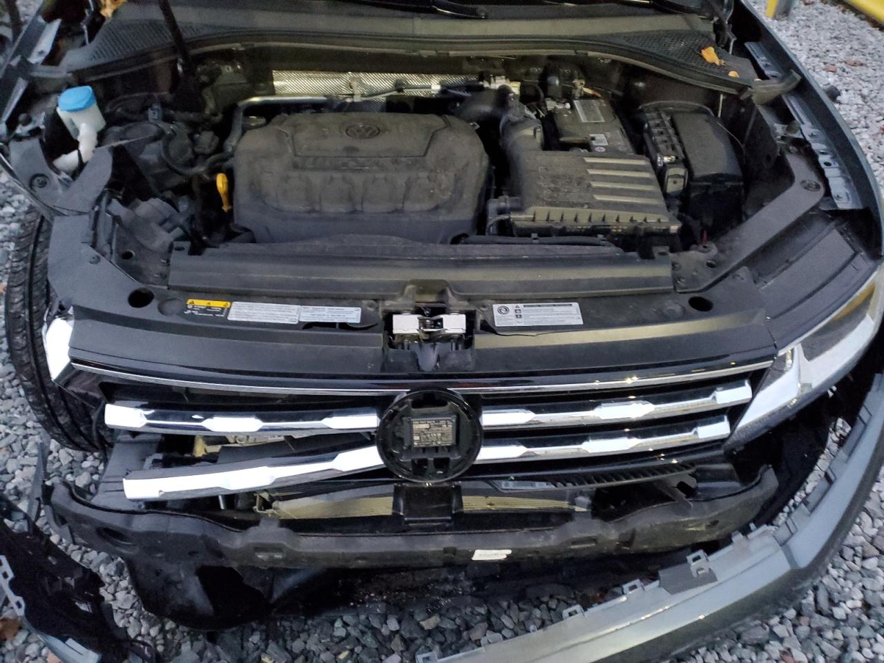 VOLKSWAGEN TIGUAN SE