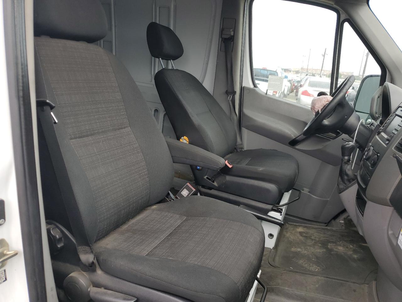 MERCEDES-BENZ SPRINTER 2500