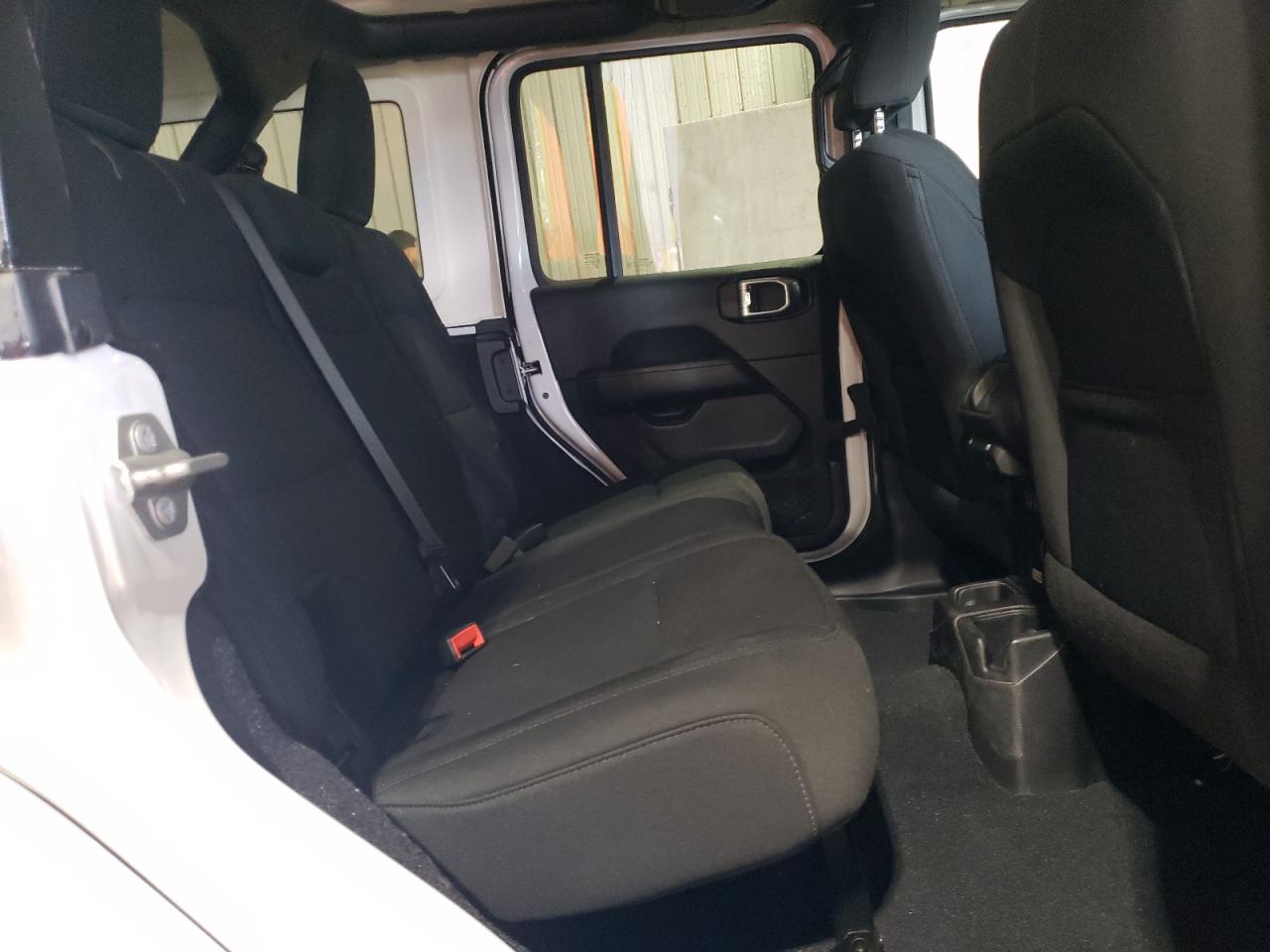 JEEP WRANGLER SAHARA