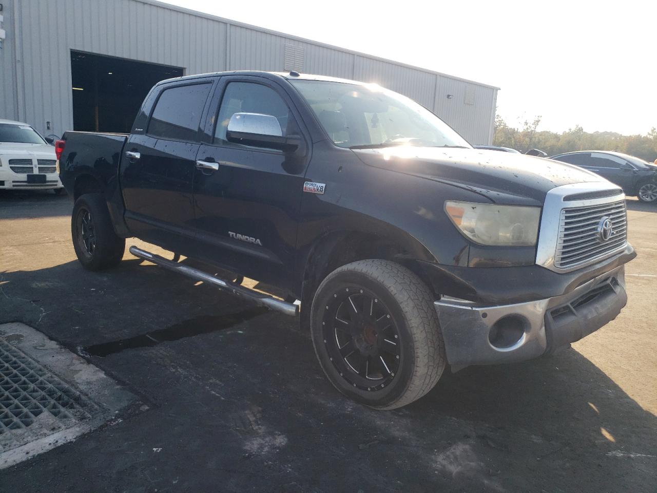 TOYOTA TUNDRA CREWMAX LIMITED