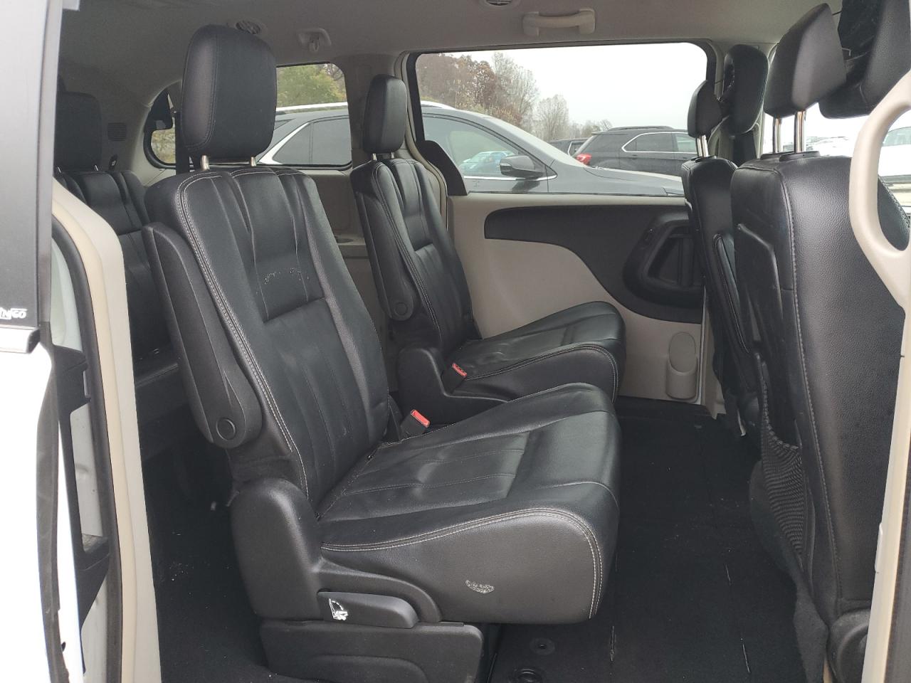 CHRYSLER TOWN & COUNTRY TOURING