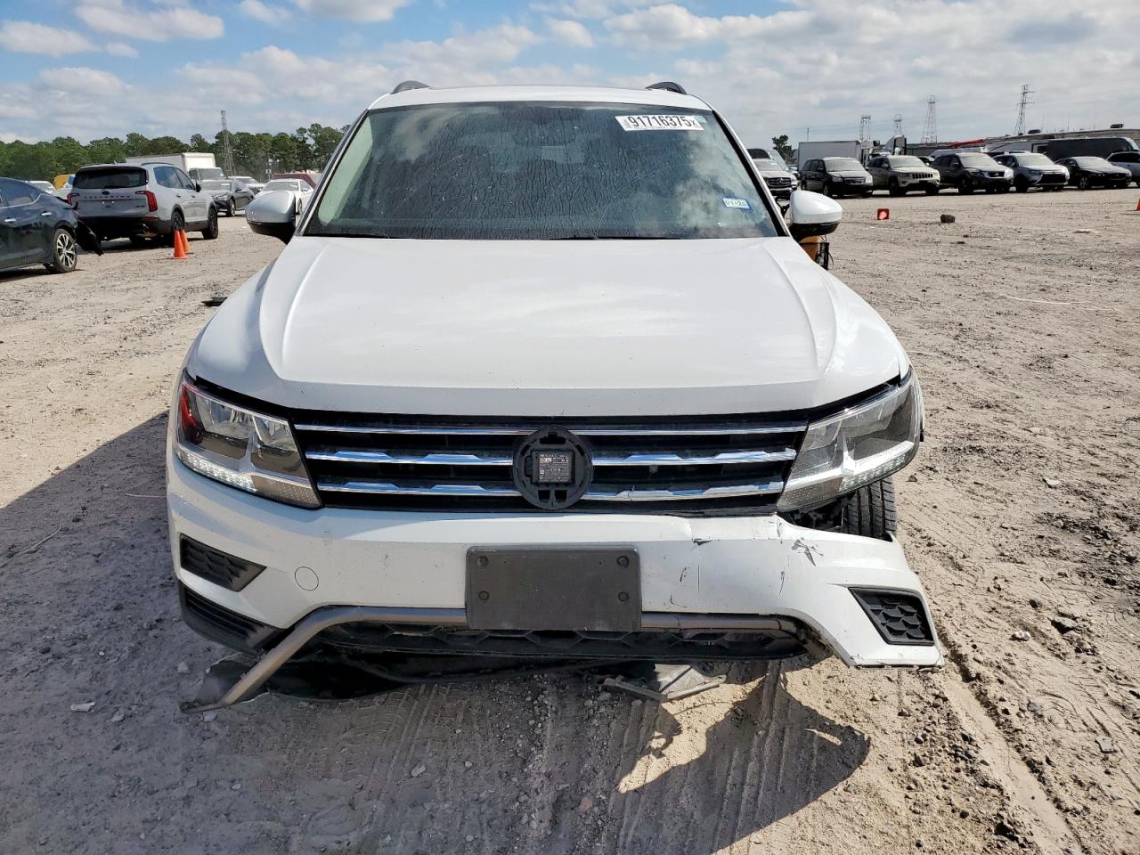 VOLKSWAGEN TIGUAN SE