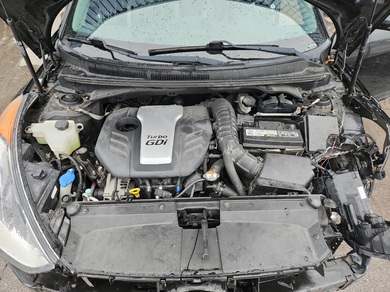 HYUNDAI VELOSTER TURBO