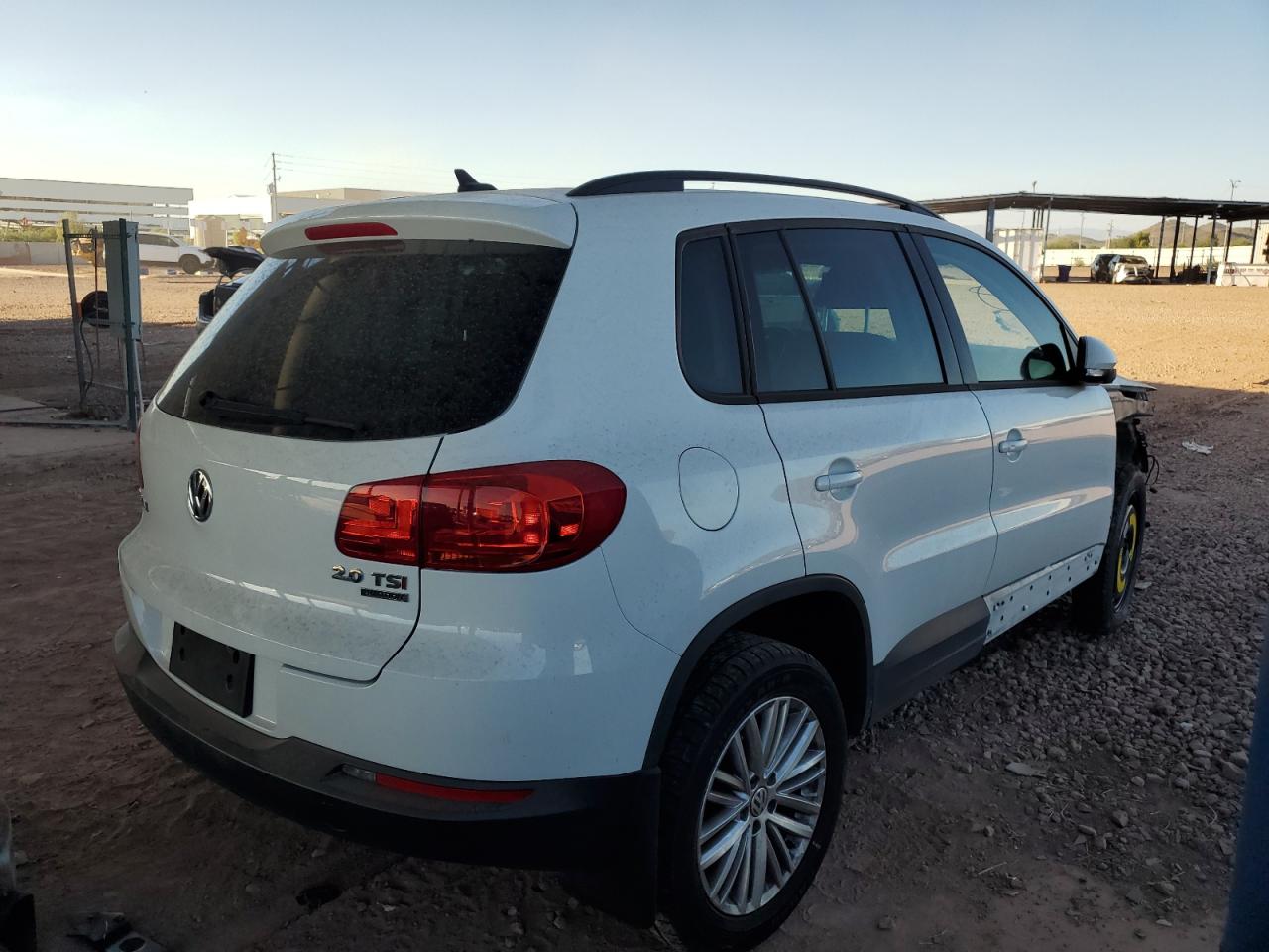 VOLKSWAGEN TIGUAN S
