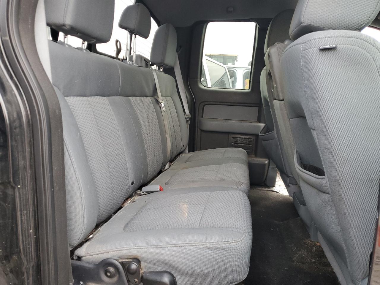 FORD F-150 SUPER CAB