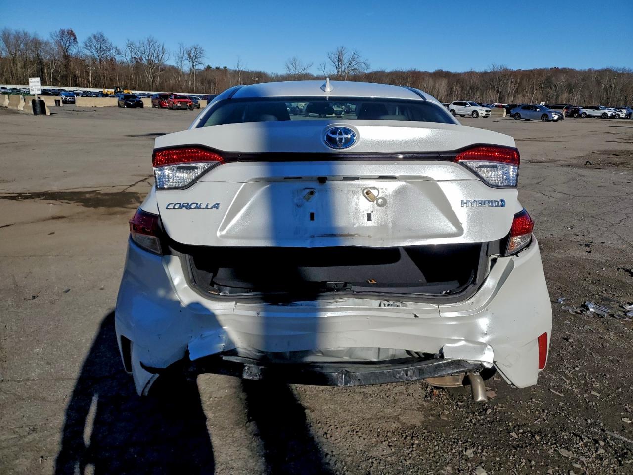 Lot #3318871024 2022 TOYOTA COROLLA LE