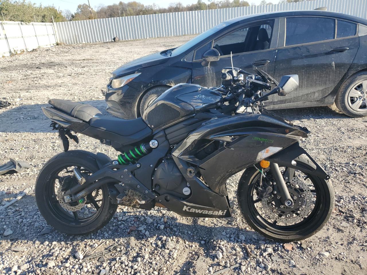 Lot #3302710028 2016 KAWASAKI EX650 E