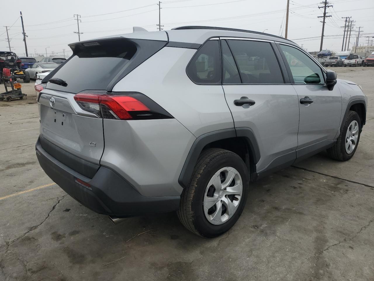 TOYOTA RAV4 LE