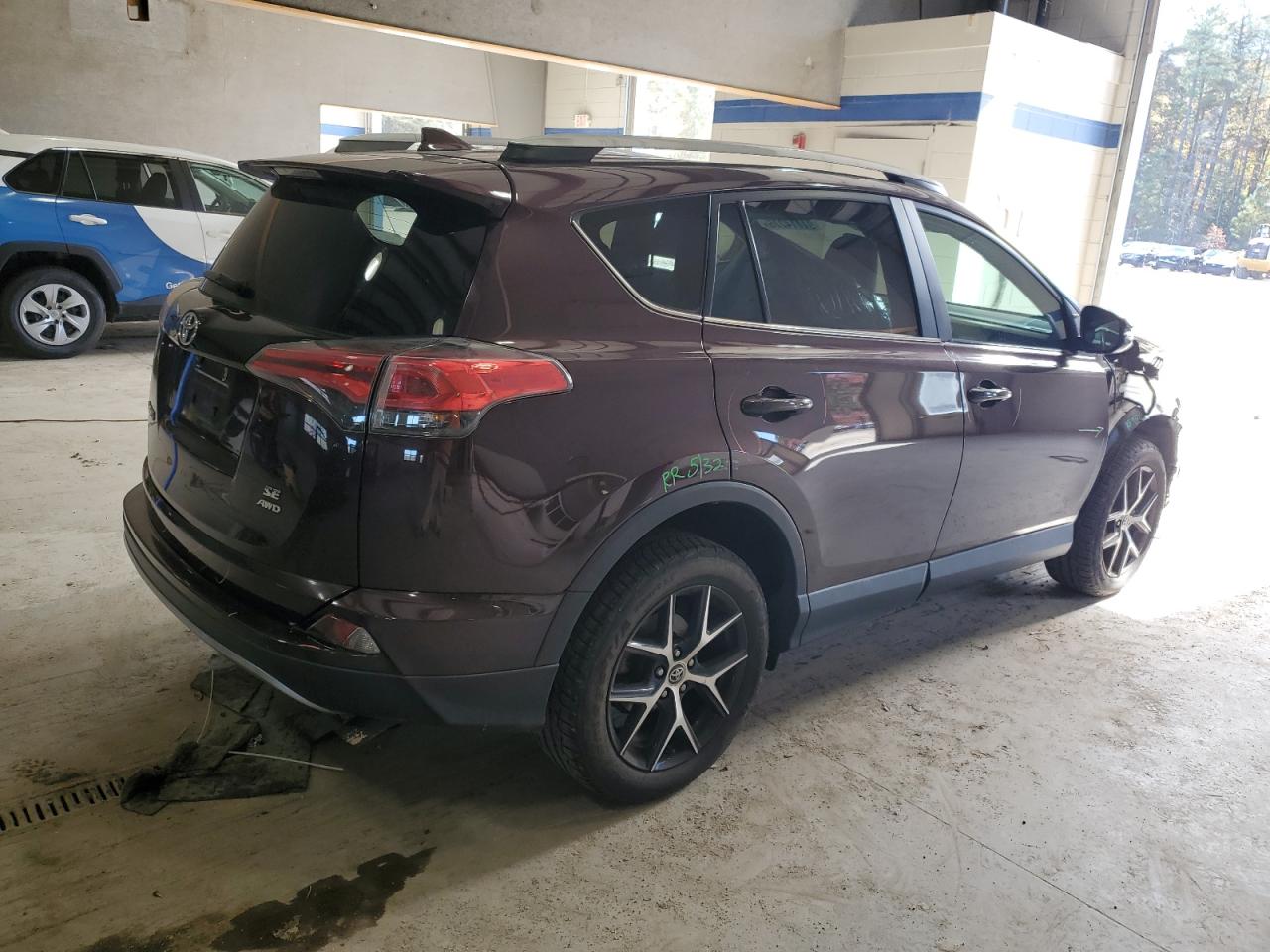 TOYOTA RAV4 SE