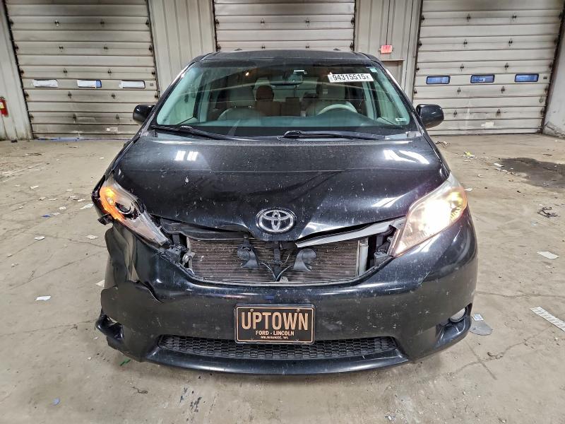 2014 TOYOTA SIENNA XLE #3298159279