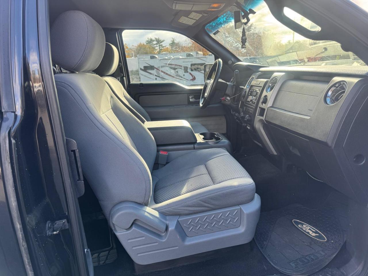 FORD F-150 SUPER CAB