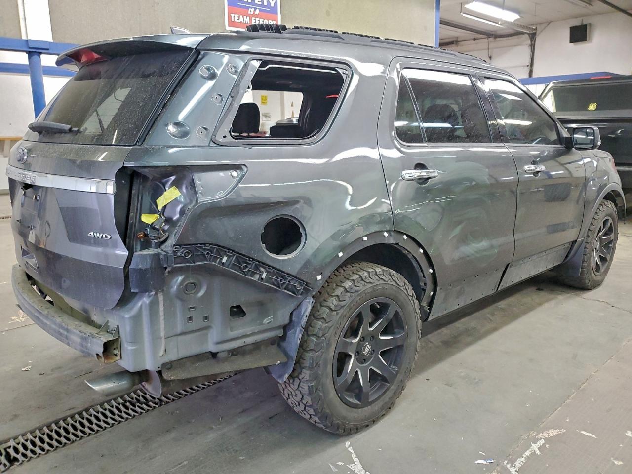 FORD EXPLORER LIMITED