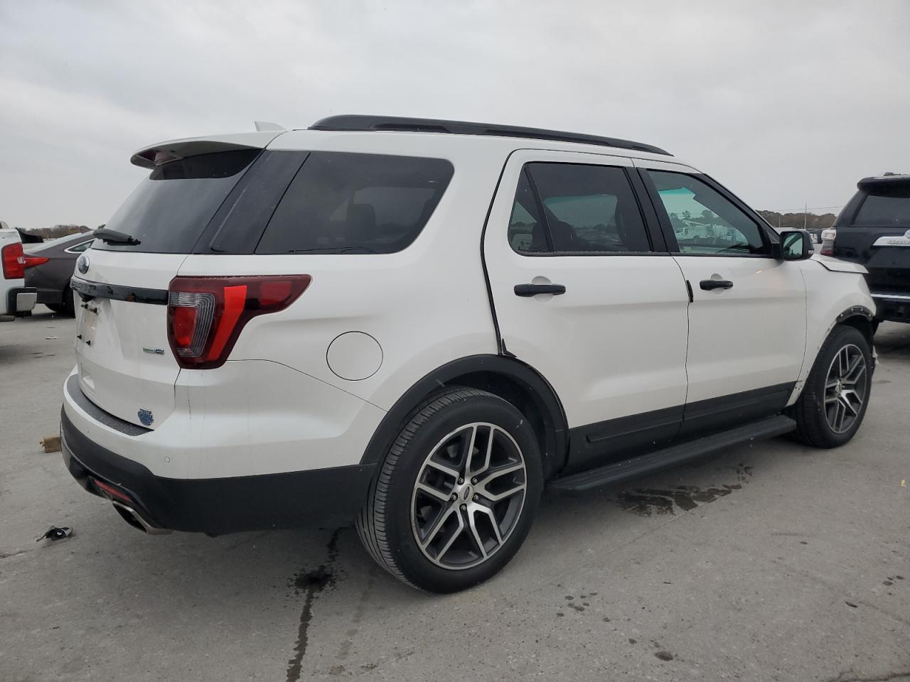 FORD EXPLORER SPORT